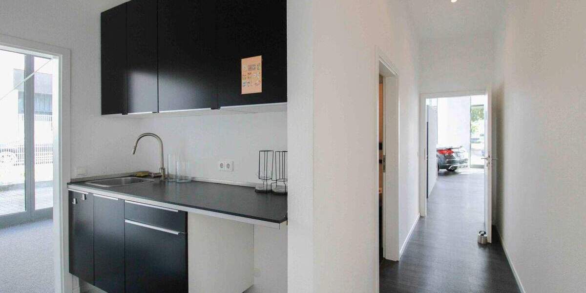 Großzügige Gewerbehalle (1.500 m²) mit flexiblen Nutzungsmöglichkeiten zimmer