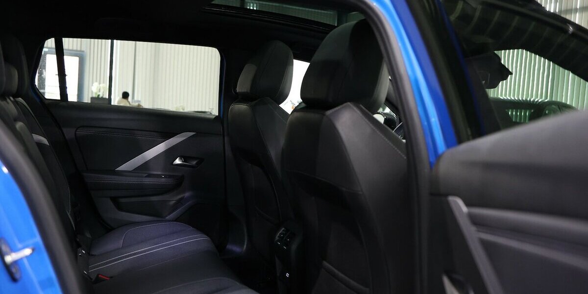 Opel Astra L ST T GS-SPORT BLUE & BLACK / PANORAMA 9.000 km 23.111 &euro; Hamm 59077