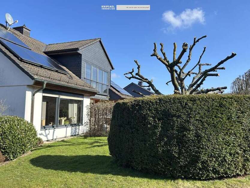 Haus zum Kaufen in Arnsberg Neheim 548.000 € 285 m²