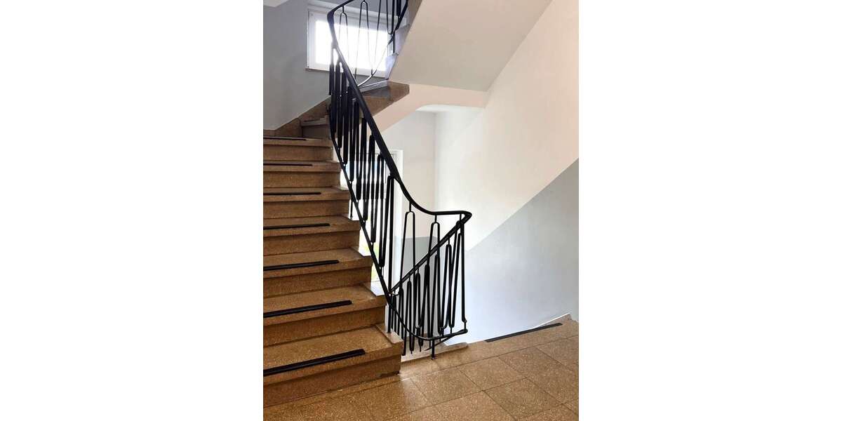 Schöne 2,5-Zimmer-Wohnung in frisch saniertem Mehrfamilienhaus in zentraler Lage in HammHerringen 2.5 zimmer