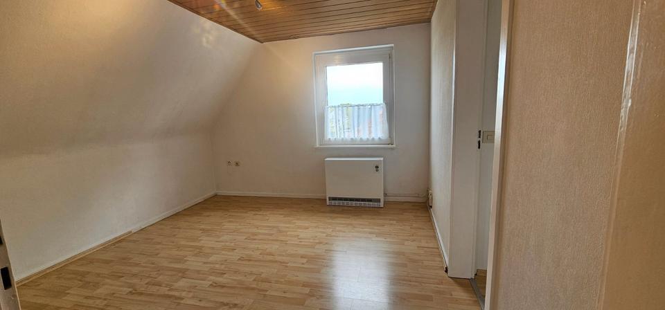 Dachgeschoßwohnung Hamm Herringen - 2 Zimmer, 35 m&sup2;, 420&euro; | Angebot:26221212