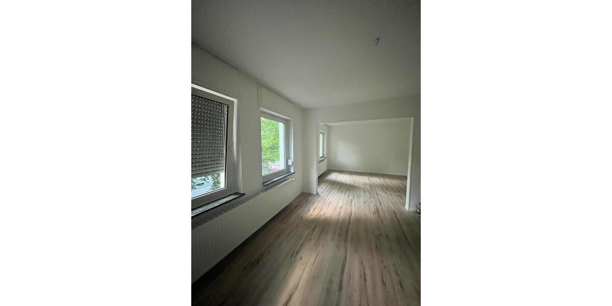 3,5-Zimmer-Wohnung ca. 100 qm Innenstadt eigener Gartenanteil 3.5 zimmer