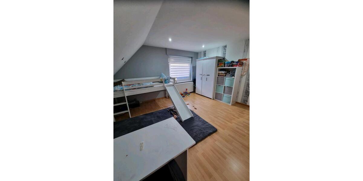 Reihenhaus Hamm Herringen - 8 Zimmer, 195 m&sup2;, 395.000&euro; | Angebot:25106081