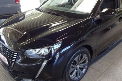 Peugeot 208 57.163 km 18.950 &euro; Werl 59457
