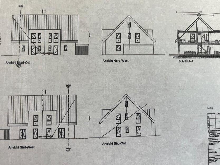 Neubau Doppelhaushälfte incl Grundstück. KFW 40 zimmer