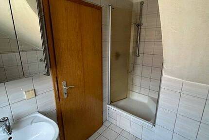 Apartment im Obergeschoss, Wilhelmstraße 103a, 59067 Hamm Westen, mit Einbauküche