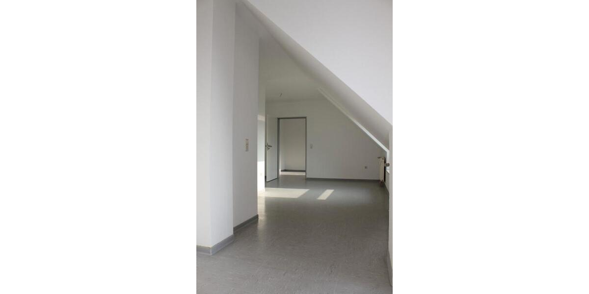 Dachgeschoßwohnung Lünen Brambauer - 1.5 Zimmer, 48 m&sup2;, 366&euro; | Angebot:25175722