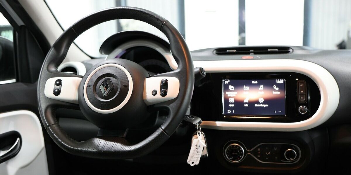 Renault Twingo INTENS ELECTRIC SPURHALTE, LEDER, KAMERA 13.000 km 13.111 &euro; Hamm 59077