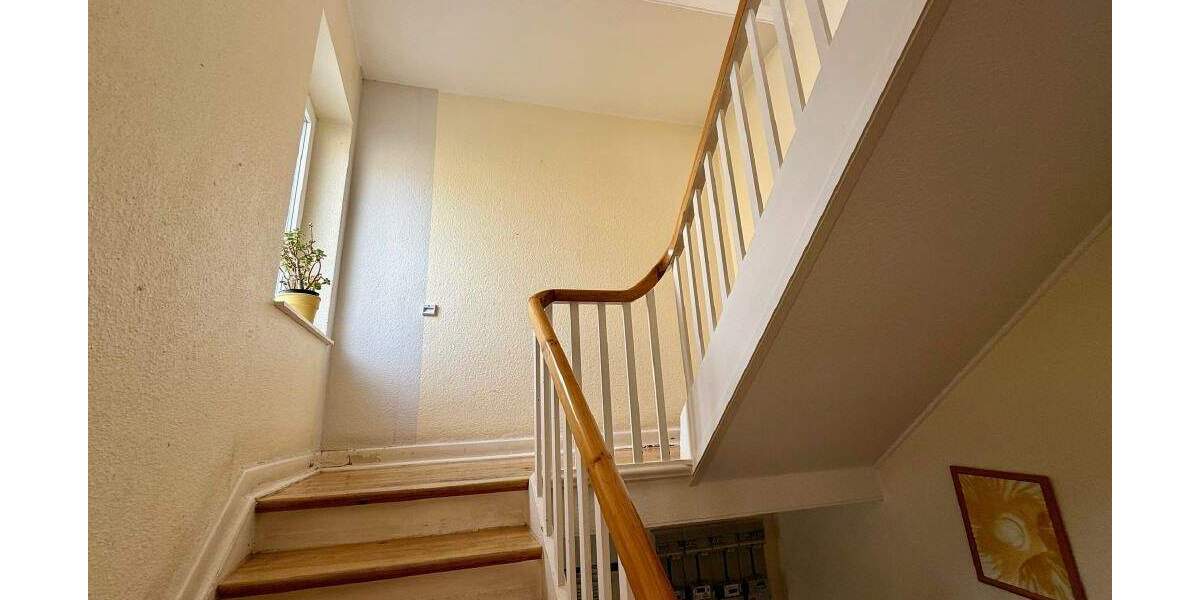 FröndenbergRuhr: Altbau-ETW mit Charme und großen Räumen - Einfach riesig! 3 zimmer