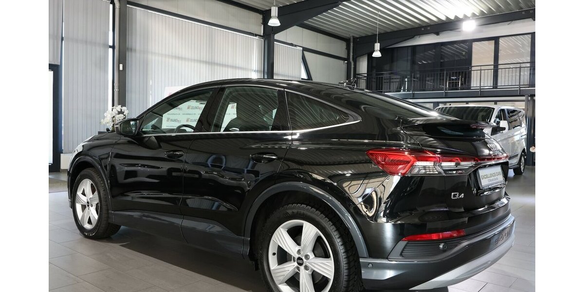 Audi Q4 e-tron 50 SPORTBACK E-TRON Q ADVANCED MATRIX 77.000 km 28.884 &euro; Hamm 59077