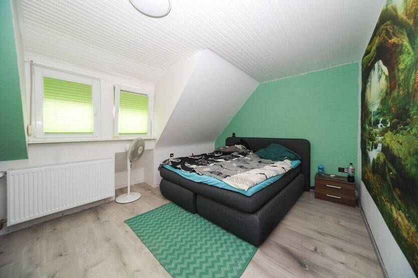 Zwei Wohneinheiten, eine Oase - Ihr neues Zuhause in entspannter Lage 8 zimmer
