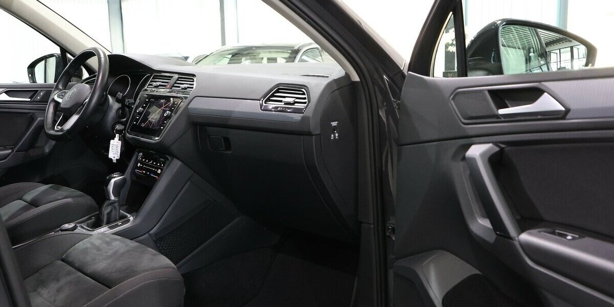 VW Tiguan 2.0 TDI DSG 4M IQ LIFE LED, HEAD-UP, NAVI 105.000 km 23.111 &euro; Hamm 59077