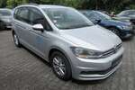 VW Touran Comfortline 2.0 TDI NAVI ALU APS SITZHEIZUN 212.780 km 11.988 &euro; Bergkamen 59192