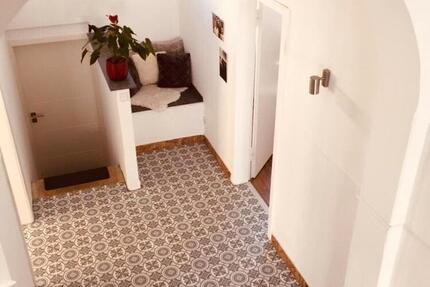 Haus Lippstadt - 8 Zimmer, 165 m&sup2;, 1.450&euro; | Angebot:25281298