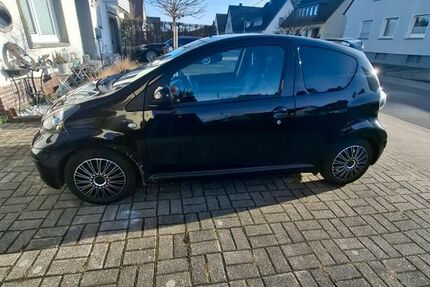 Toyota Aygo (X) 74.000 km 3.650 &euro; Soest 59494