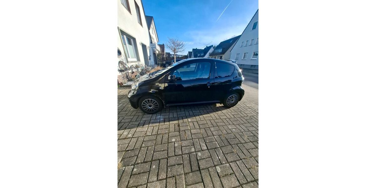 Toyota Aygo (X) 74.000 km 3.650 &euro; Soest 59494