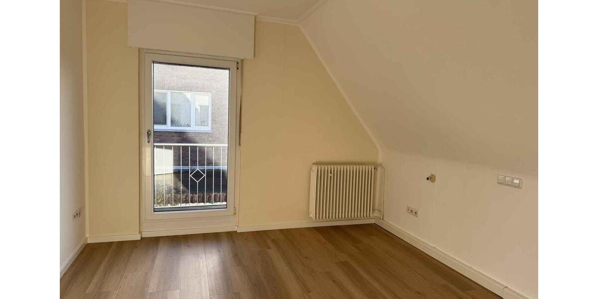 Freistehendes Einfamilienhaus mit Garten & Doppelgarage in Westtünnen! 4.5 zimmer