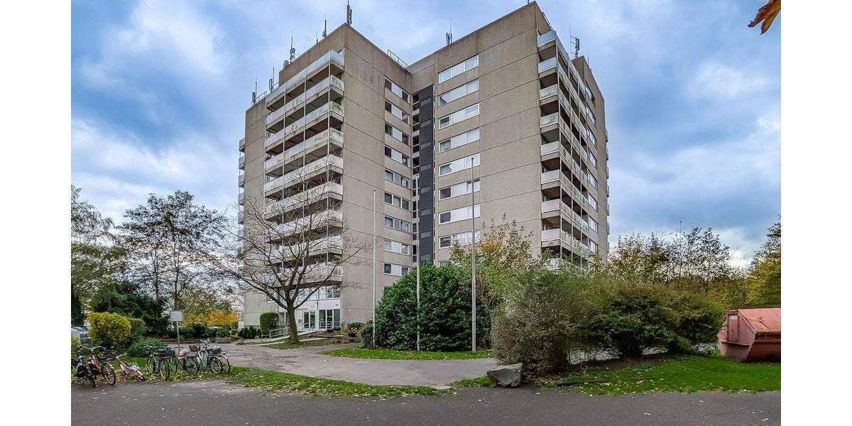 5,5 Zimmer - Balkon - Aufzug - Stellplatz - vermietet 5 zimmer
