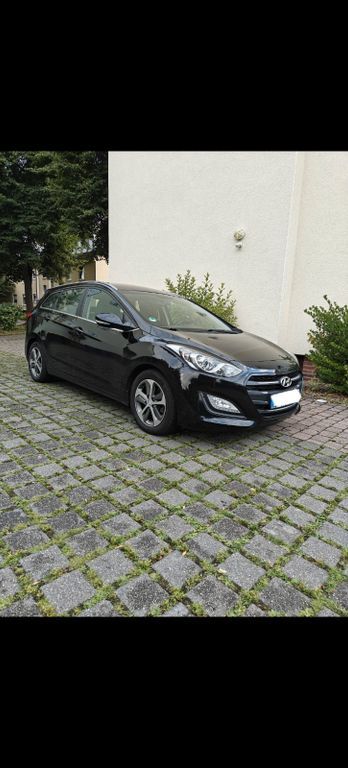 i30