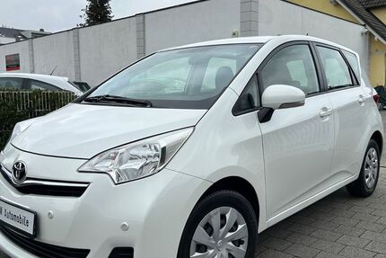 Toyota Verso-S 65.646 km 7.490 &euro; Soest 59494