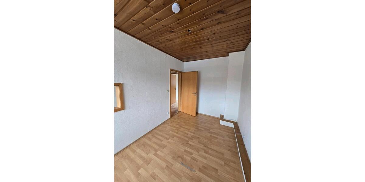 Dachgeschoßwohnung Hamm Daberg - 3.5 Zimmer, 65 m&sup2;, 430&euro; | Angebot:25395146