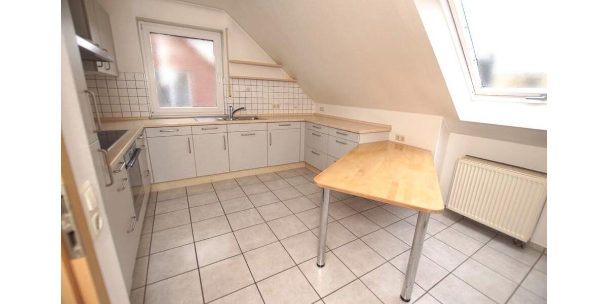Dachgeschoßwohnung Beckum - 3 Zimmer, 83 m&sup2;, 830&euro; | Angebot:26316650
