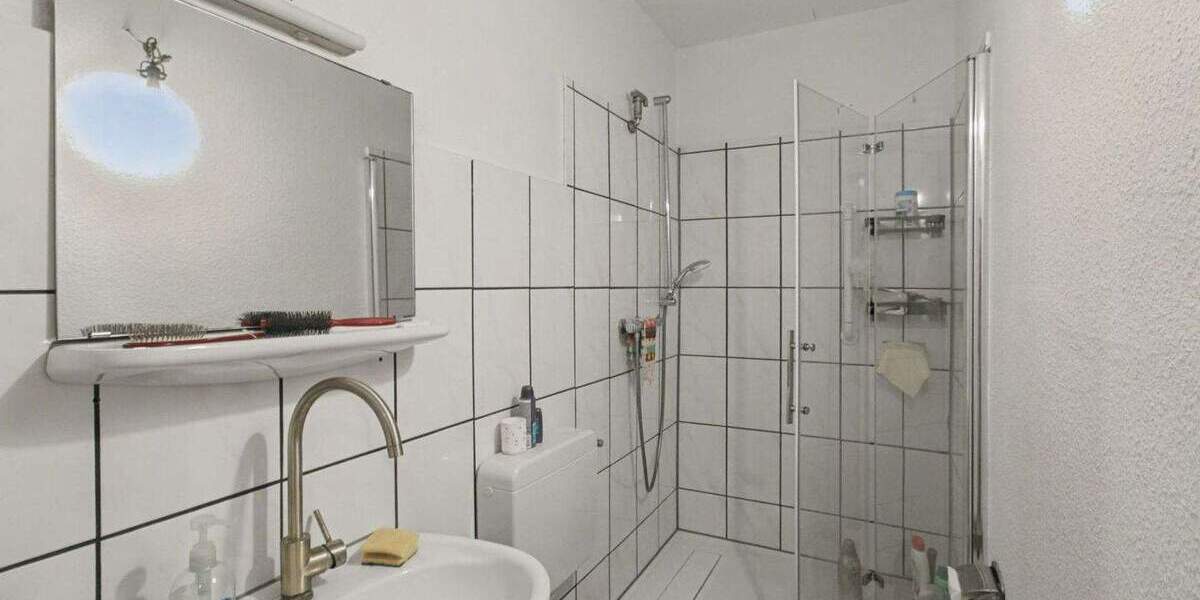 Freistehendes Zweifamilienhaus mit großem Garten in Hamm-Herringen 4 zimmer