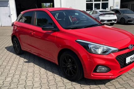 Hyundai i20 54.100 km 12.390 € Ahlen 59229