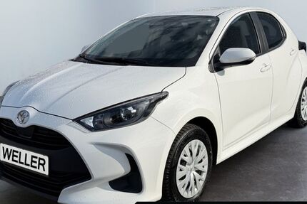 Toyota Yaris 53.369 km 13.880 &euro; Hamm 59067