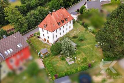Haus zum Kaufen in Marktredwitz 249.000 € 262 m²