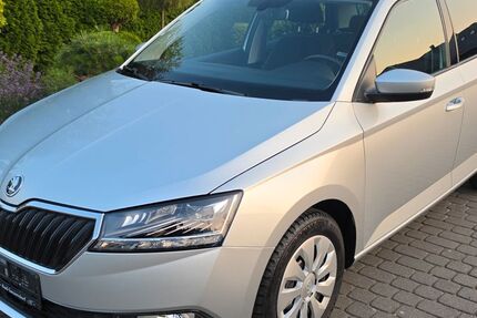 Skoda Fabia 23.800 km 14.460 &euro; Bad-Sassendorf 59505