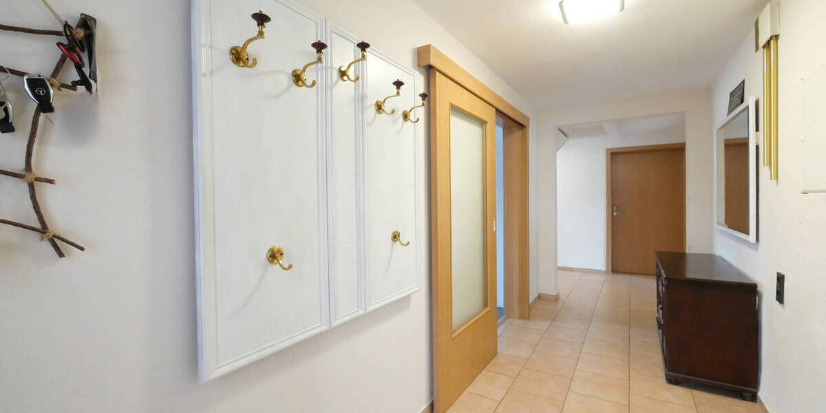 Einfamilienhaus Lippstadt / Lohe Lohe - 7 Zimmer, 232 m&sup2;, 349.000&euro; | Angebot:25688041