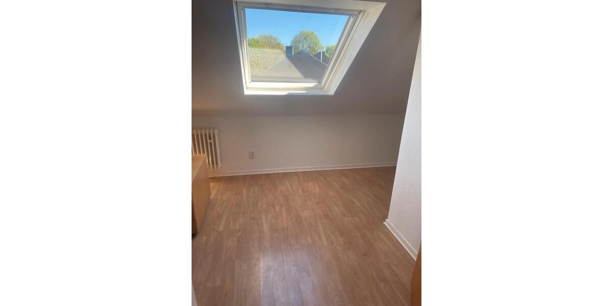 Etagenwohnung Lünen Brambauer - 3 Zimmer, 81 m&sup2;, 775&euro; | Angebot:26296333