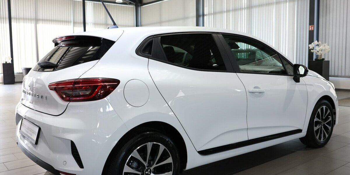 Mitsubishi Colt 1.0 SCe PLUS WHITE / LED, VIRTUAL-COCKPIT 30.000 km 15.111 &euro; Hamm 59077