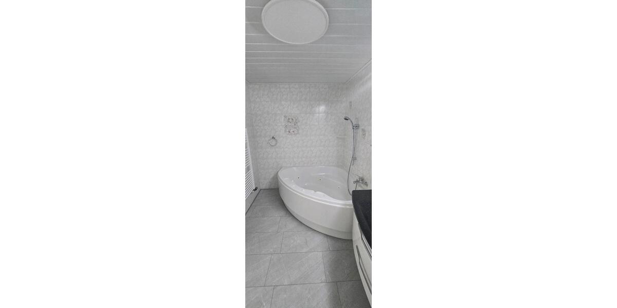 Etagenwohnung Hamm Bockum - 3.5 Zimmer, 90 m&sup2;, 750&euro; | Angebot:26413538