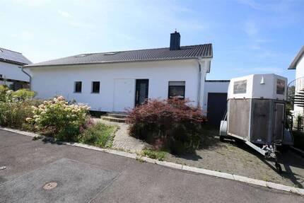 Immobilien-Richter: Kernsaniertes Einfamilienhaus mit Sonnengrundstück