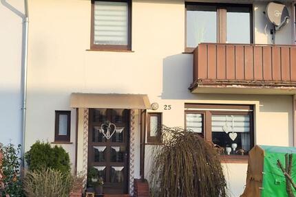 Reihenmittelhaus mit Garten und Garage