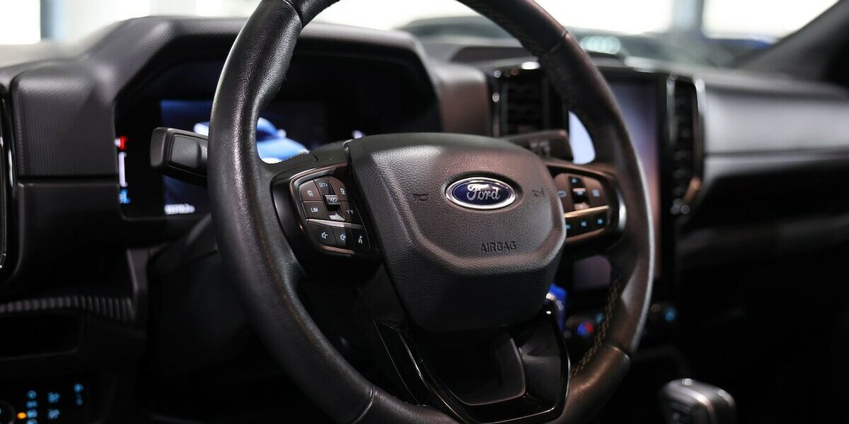 Ford Ranger 2.0 EB DK e-4WD TREMOR ROLLO,AHK,CONQUER 55.000 km 40.991 &euro; Hamm 59077