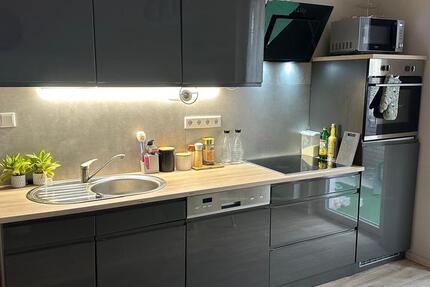 Anfragestopp - Renovierte 3,5-Zi. mit Balkon – 95 m² zimmer
