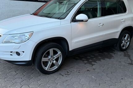VW Tiguan 151.491 km 10.800 &euro; Möhnesee-Körbecke 59519
