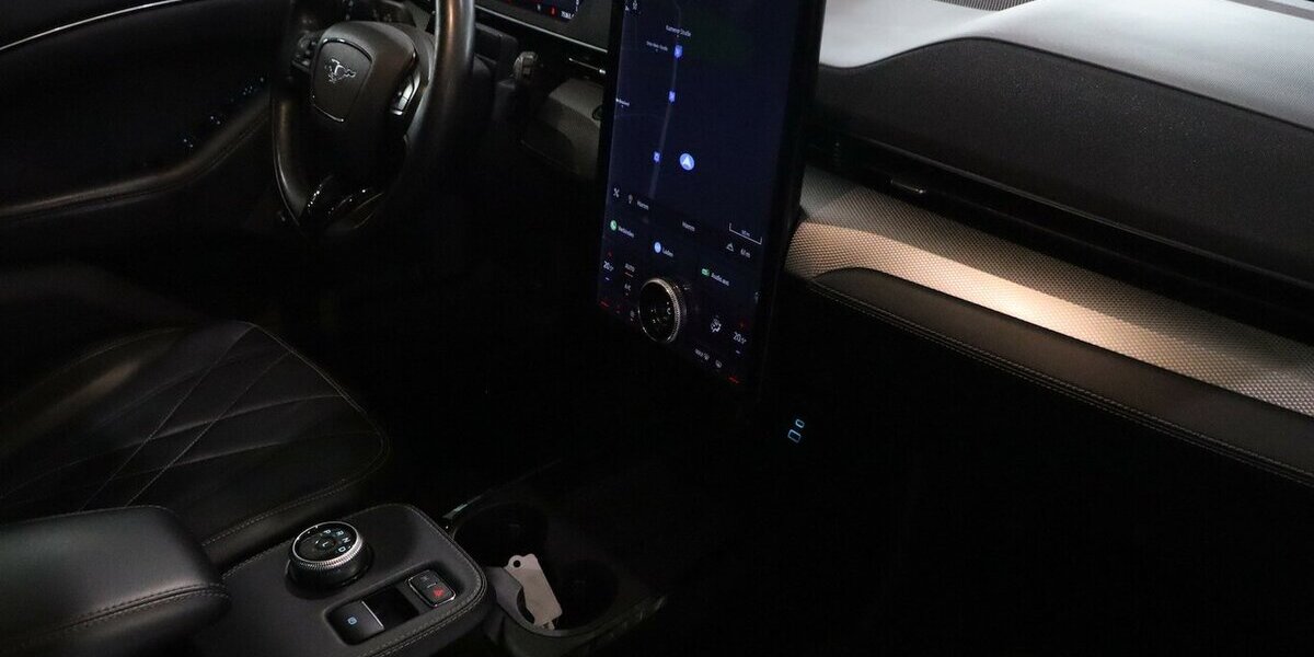 Ford Mustang Mach-E BANG & OLUFSEN / VIRTUAL COCKPIT 75.000 km 24.111 &euro; Hamm 59077