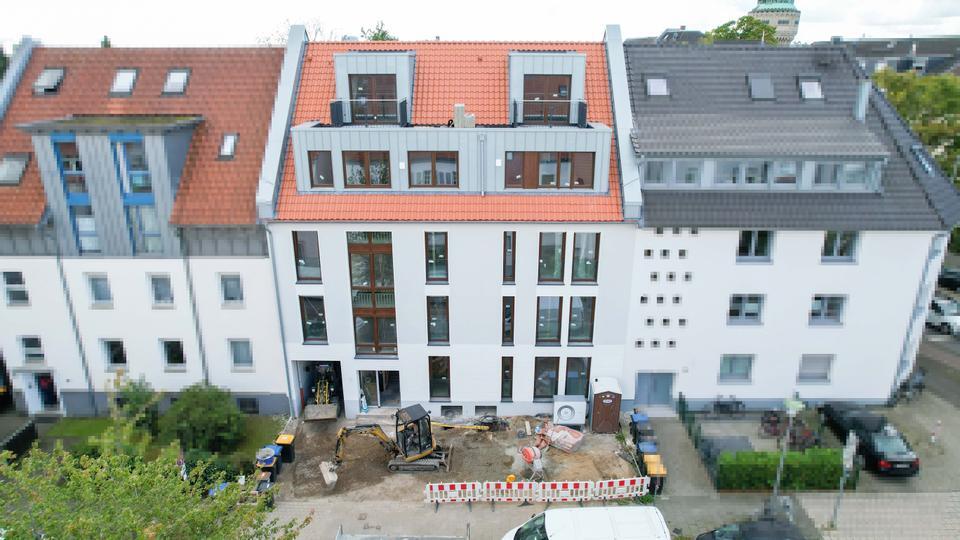 Bevorzugte Lage im beliebten Geistviertel - kernsanierte OG- Wohnung mit Balkon zimmer