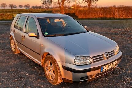VW Golf 164.000 km 2.300 &euro; Ense 59469