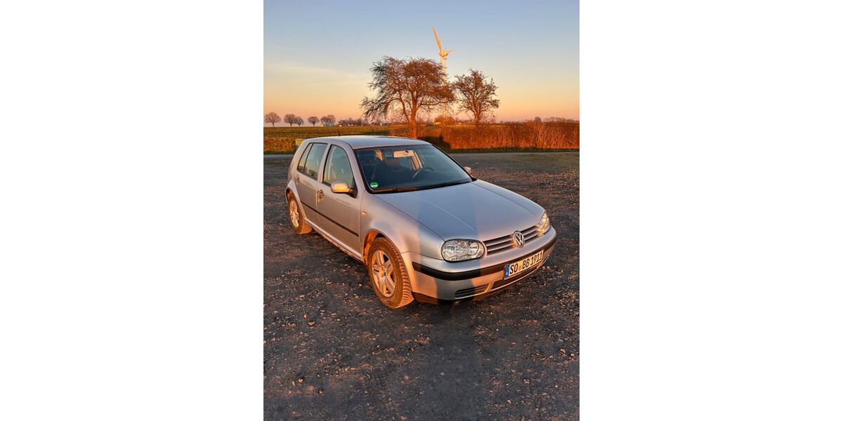 VW Golf 164.000 km 2.300 &euro; Ense 59469