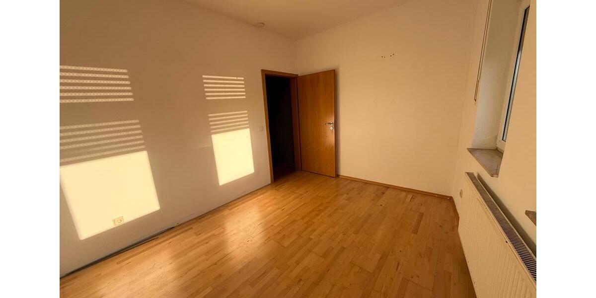 Dachgeschoßwohnung Bönen - 2 Zimmer, 80 m&sup2;, 1.000&euro; | Angebot:26374098