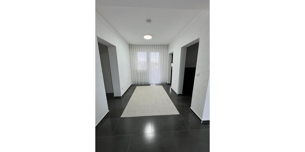 Kernsanierte Traumwohnung mit Balkon und Garage in Hamm-Westen 3.5 zimmer