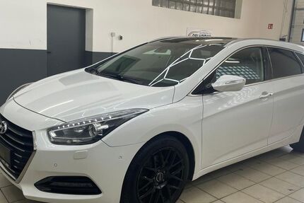 Hyundai i40 162.000 km 8.300 &euro; Kamen 59174