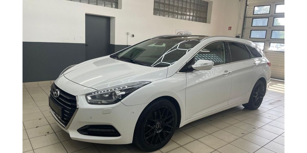 Hyundai i40 162.000 km 8.300 &euro; Kamen 59174