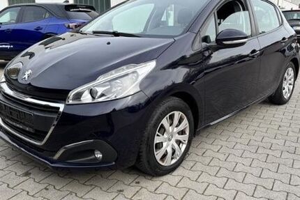 Peugeot 208 97.000 km 6.990 &euro; Hamm 59067