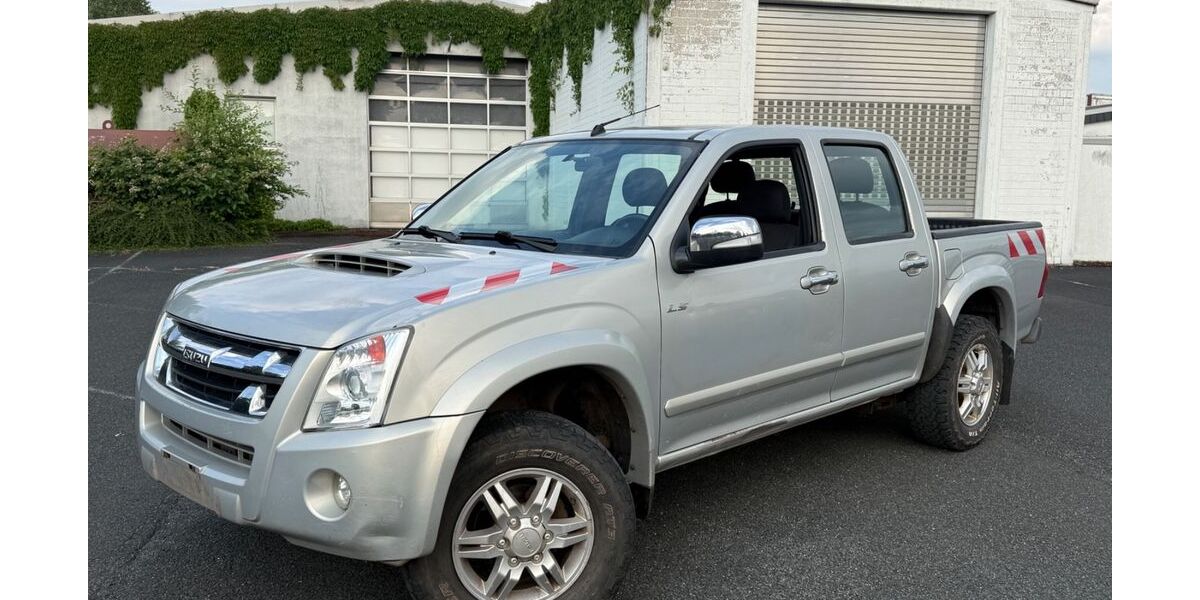 Isuzu D-Max 203.000 km 6.900 &euro; Soest 59494